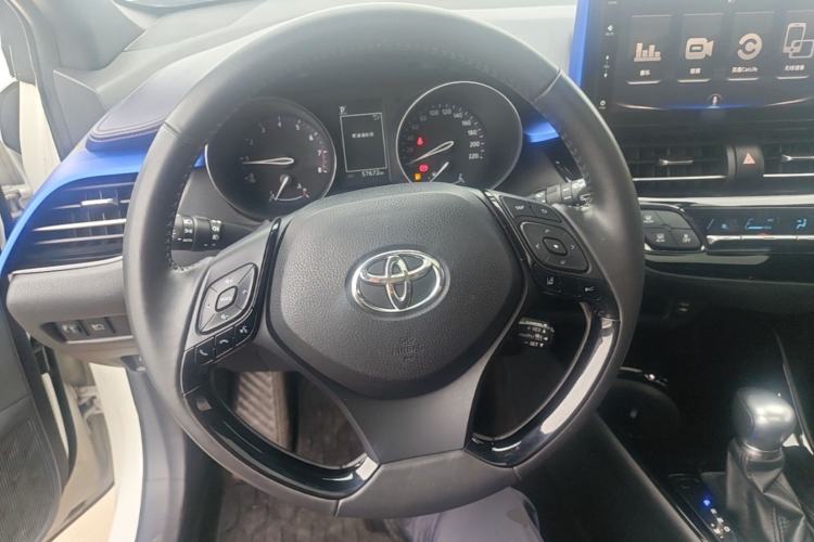 Used Toyota IZOA 2018 2.0L Yichi Version China VI Standard Steering Wheel