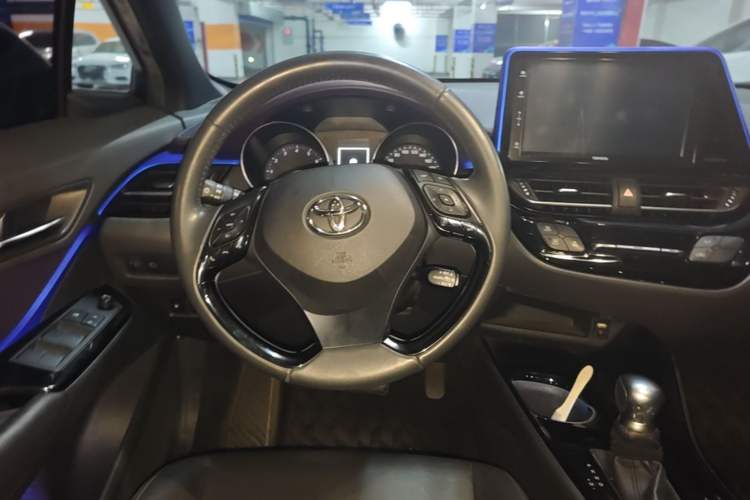 Used Toyota IZOA 2018 2.0L Yichi Version China VI Standard Steering Wheel