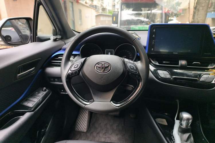 Used Toyota IZOA 2018 2.0L Yichi Version China VI Standard Steering Wheel