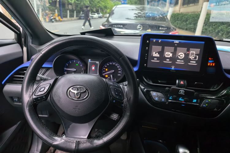 Used Toyota IZOA 2018 2.0L Yichi Version China VI Standard Steering Wheel
