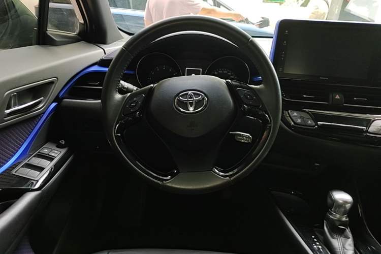 Used Toyota IZOA 2018 2.0L Yichi Version China VI Standard Steering Wheel