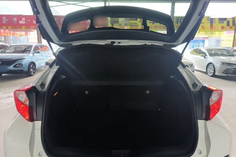 Used Toyota IZOA 2018 2.0L Yichi Edition China V Standard Trunk