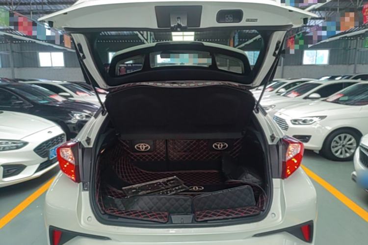 Used Toyota IZOA 2018 2.0L Yichi Edition China V Standard Trunk