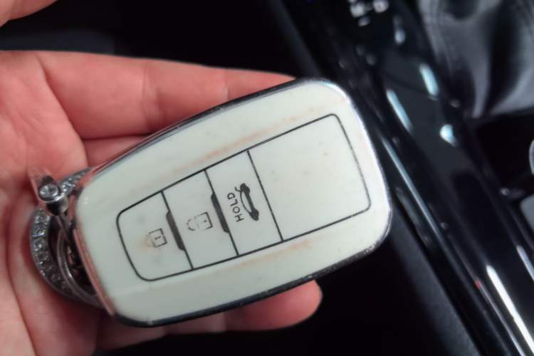 Used Toyota IZOA 2018 2.0L Yichi Edition China V Standard Vehicle Key