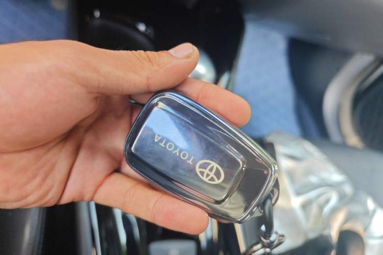 Used Toyota IZOA 2018 2.0L Yichi Edition China V Standard Vehicle Key