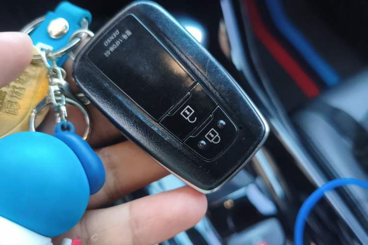 Used Toyota IZOA 2018 2.0L Yichi Edition China V Standard Vehicle Key