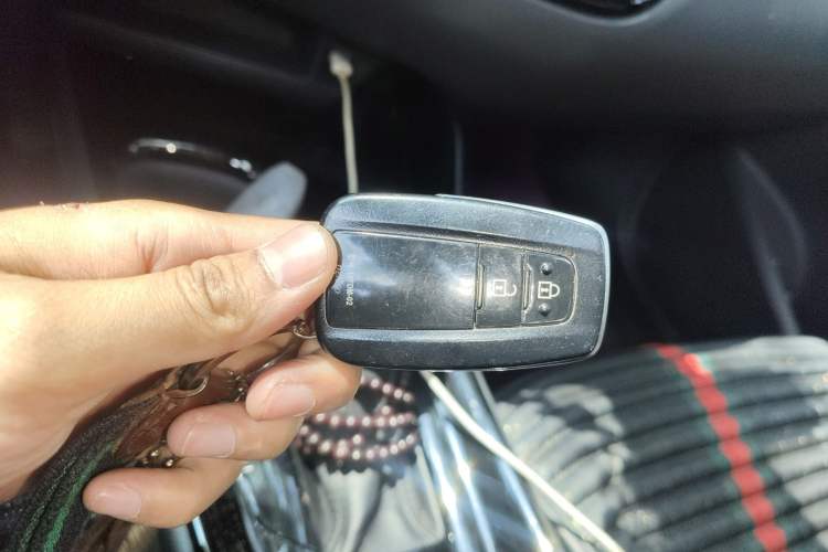 Used Toyota IZOA 2018 2.0L Yichi Version China VI Standard Vehicle Key