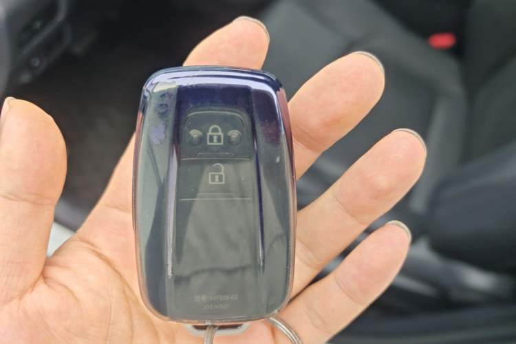 Used Toyota IZOA 2018 2.0L Yichi Edition China V Standard Vehicle Key