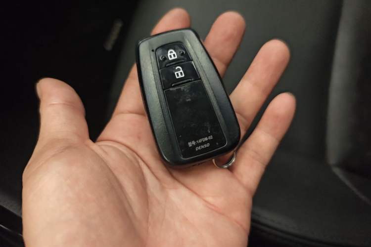 Used Toyota IZOA 2018 2.0L Yichi Edition China V Standard Vehicle Key