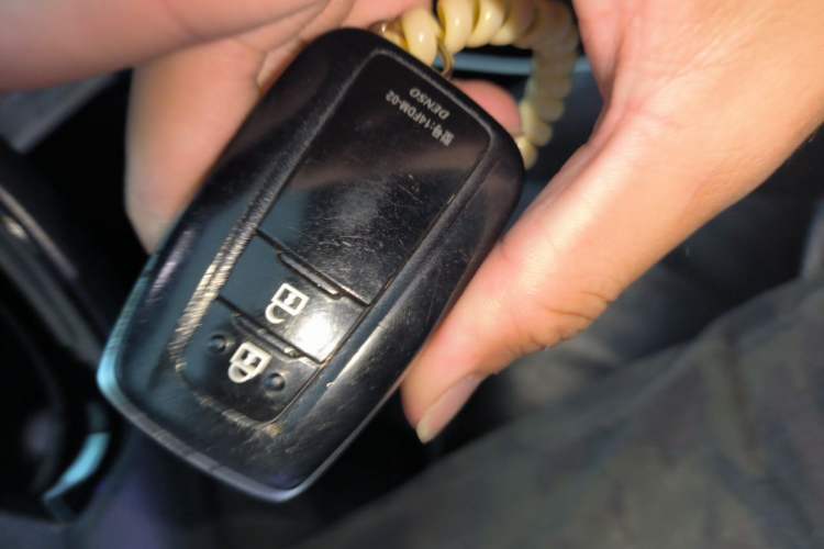 Used Toyota IZOA 2018 2.0L Yichi Version China VI Standard Vehicle Key
