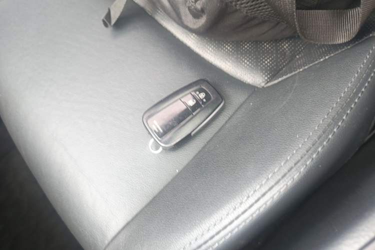 Used Toyota IZOA 2018 2.0L Yichi Version China VI Standard Vehicle Key