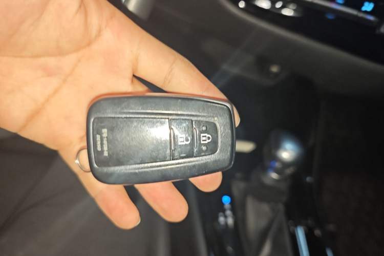 Used Toyota IZOA 2018 2.0L Yichi Version China VI Standard Vehicle Key