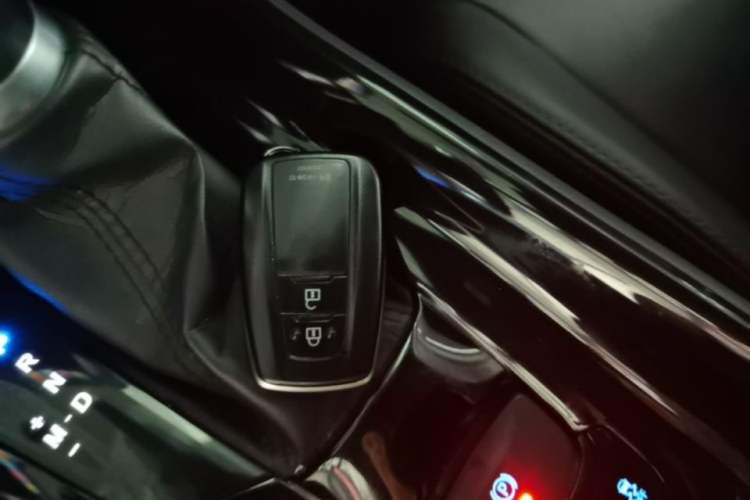 Used Toyota IZOA 2018 2.0L Yichi Edition China V Standard Vehicle Key