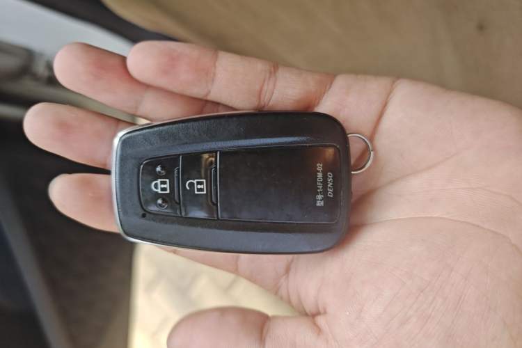Used Toyota IZOA 2018 2.0L Yichi Edition China V Standard Vehicle Key
