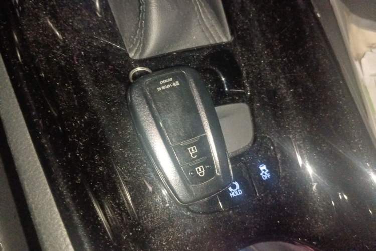 Used Toyota IZOA 2018 2.0L Yichi Version China VI Standard Vehicle Key