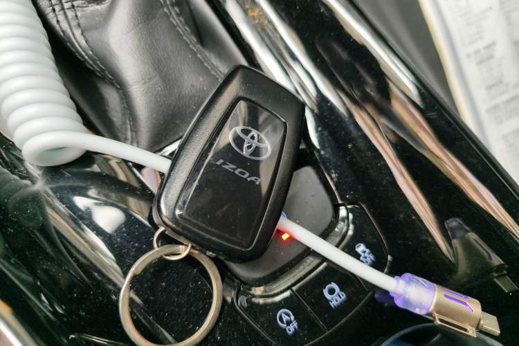 Used Toyota IZOA 2018 2.0L Yichi Version China VI Standard Vehicle Key