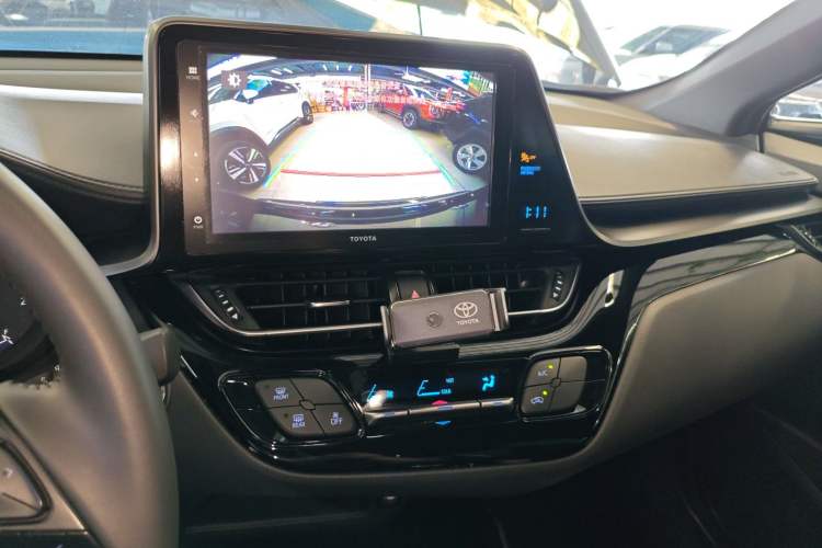Used Toyota IZOA 2020 2.0L Yichi Version Audio And AC Panel