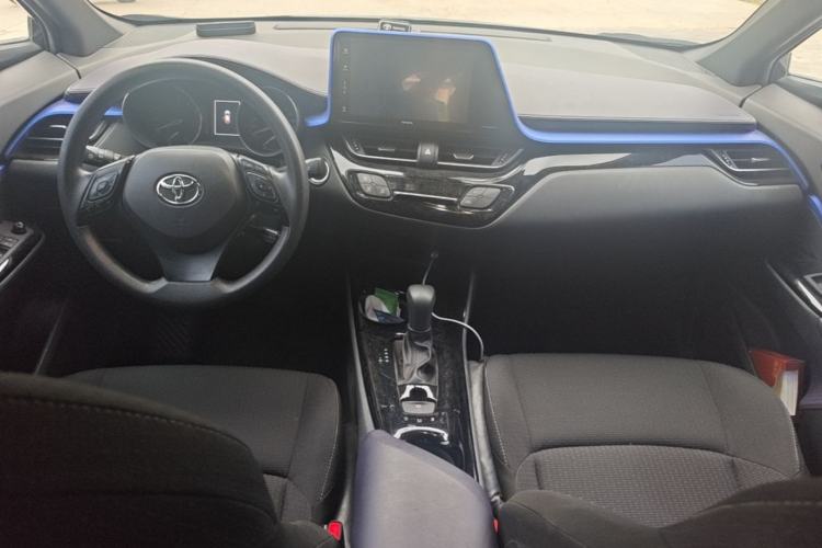 Used Toyota IZOA 2020 2.0L Enjoy Edition Center Console