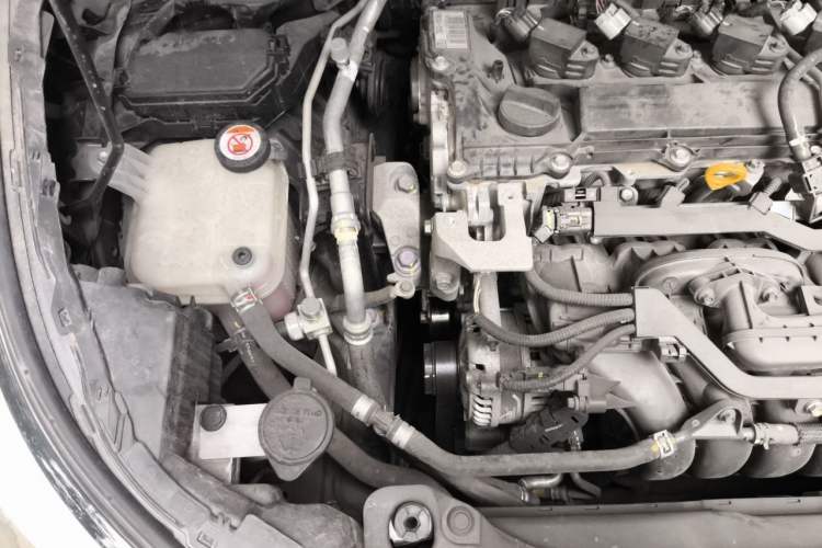 Used Toyota IZOA 2020 2.0L Enjoy Edition Engine Bay Right
