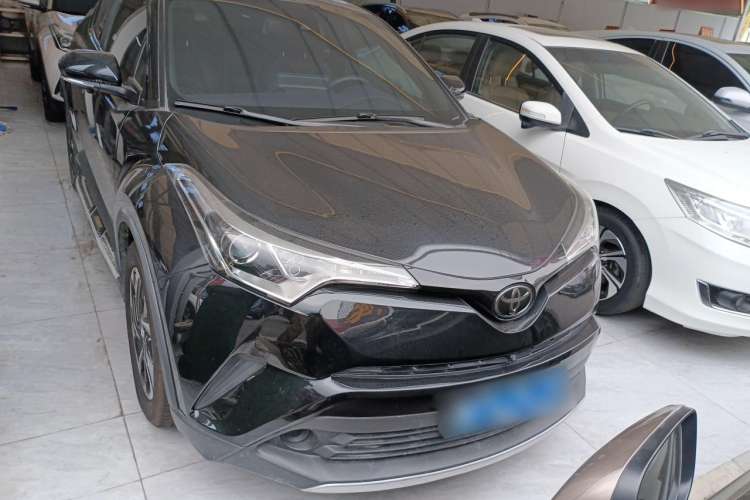 Used Toyota IZOA 2020 2.0L Enjoy Edition Front