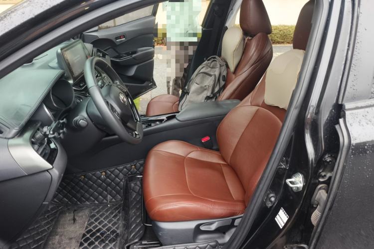 Used Toyota IZOA 2020 2.0L Yichi Version Left Front Seat