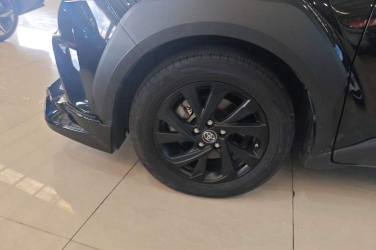 Used Toyota IZOA 2020 2.0L Yichi Version Left Front Wheel Hub