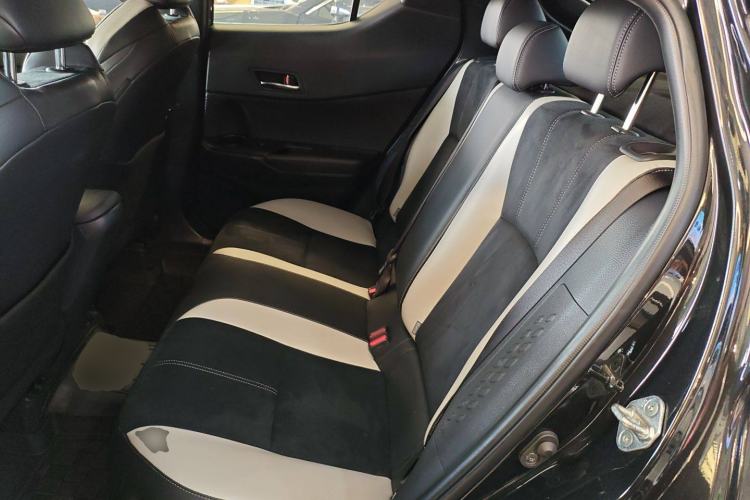 Used Toyota IZOA 2020 2.0L Yichi Version Left Rear Seat