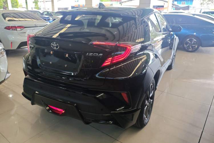 Used Toyota IZOA 2020 2.0L Yichi Version Rear Right 45 Deg