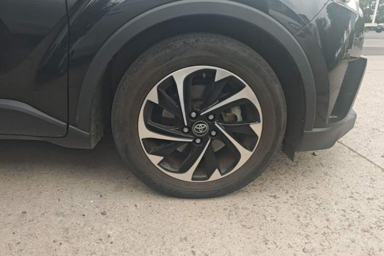 Used Toyota IZOA 2020 2.0L Enjoy Edition Right Front Wheel Hub