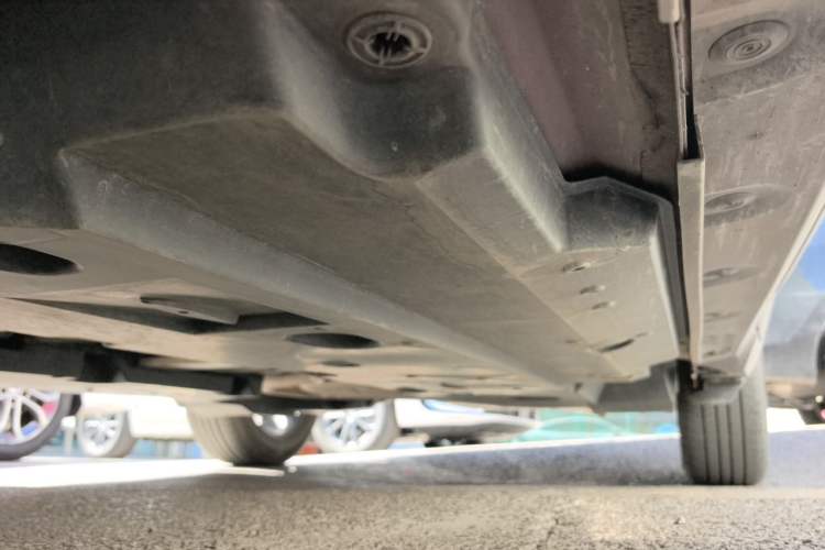 Used Toyota IZOA 2020 2.0L Yichi Version Chassis Front Left
