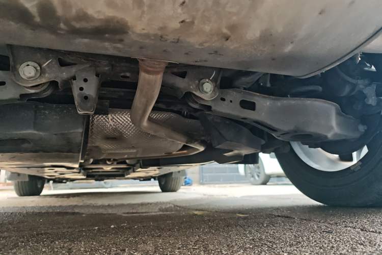 Used Toyota IZOA 2020 2.0L Yi Xiang CARE Chassis Front Left