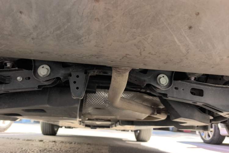 Used Toyota IZOA 2020 2.0L Yichi Version Chassis Rear