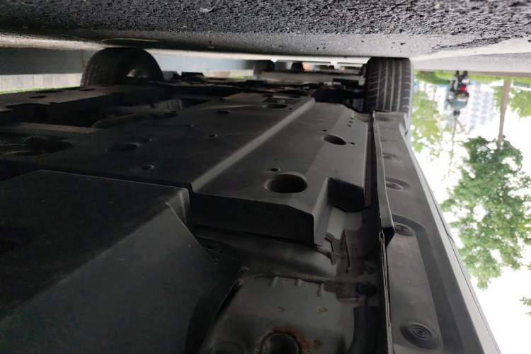 Used Toyota IZOA 2020 2.0L Yichi Version Chassis Rear Left