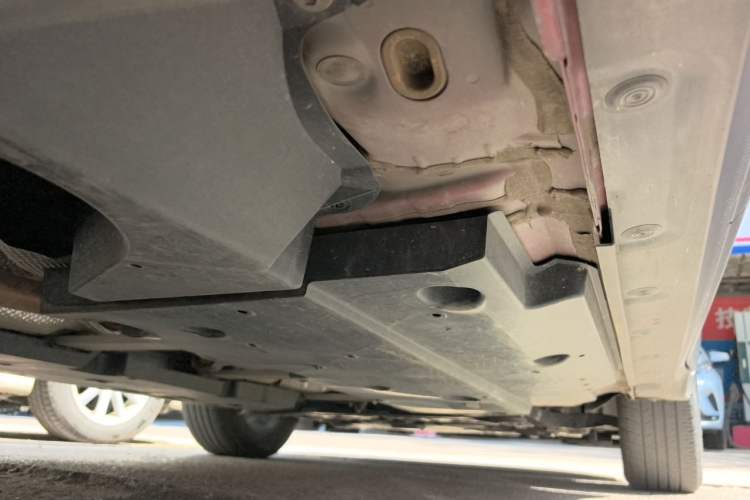 Used Toyota IZOA 2020 2.0L Yichi Version Chassis Rear Right