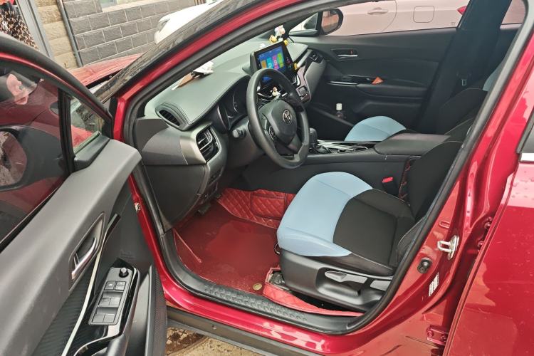 Used Toyota IZOA 2020 2.0L Yi Xiang CARE Driver Seat