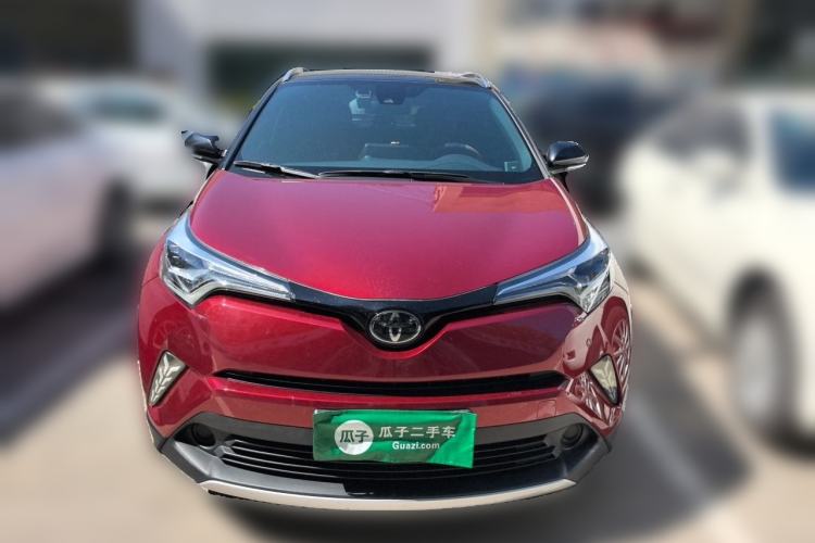 Used Toyota IZOA 2020 2.0L Yichi Version Front
