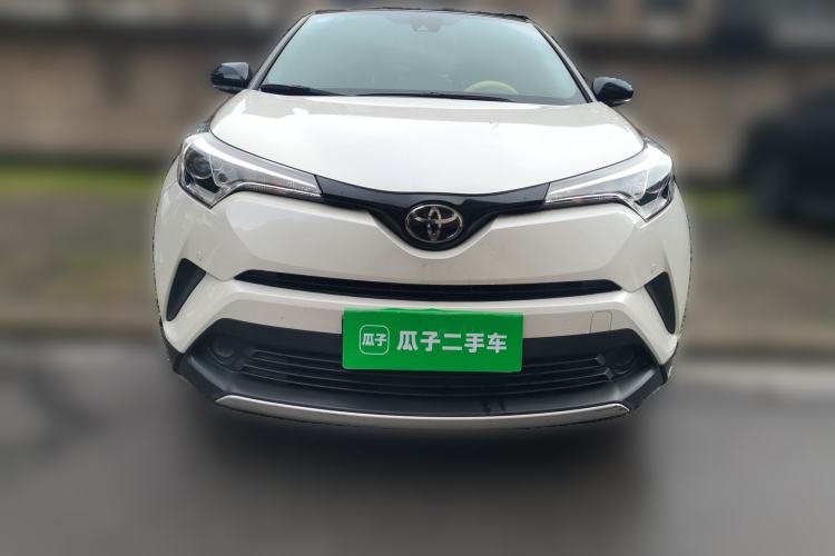 Used Toyota IZOA 2020 2.0L Yi Xiang CARE Front