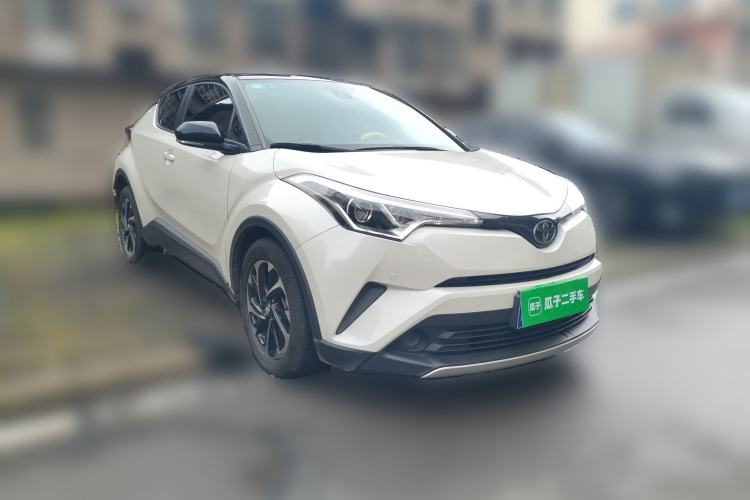 Used Toyota IZOA 2020 2.0L Yi Xiang CARE Front Right 45 Deg