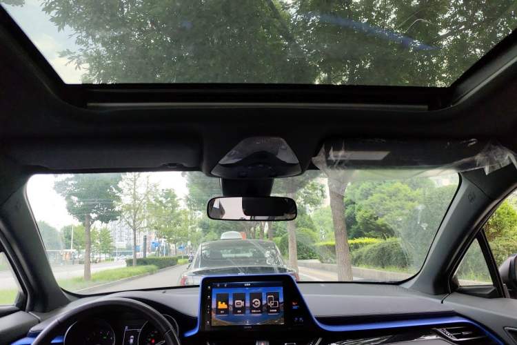 Used Toyota IZOA 2020 2.0L Yichi Version Headliner