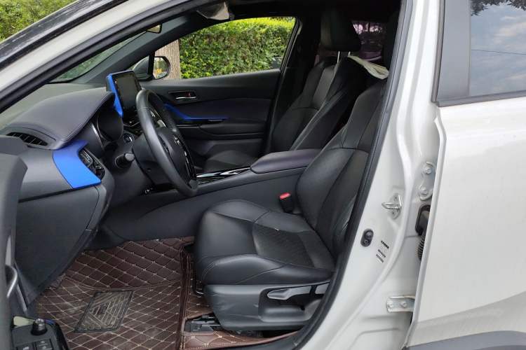 Used Toyota IZOA 2020 2.0L Yichi Version Left Front Seat