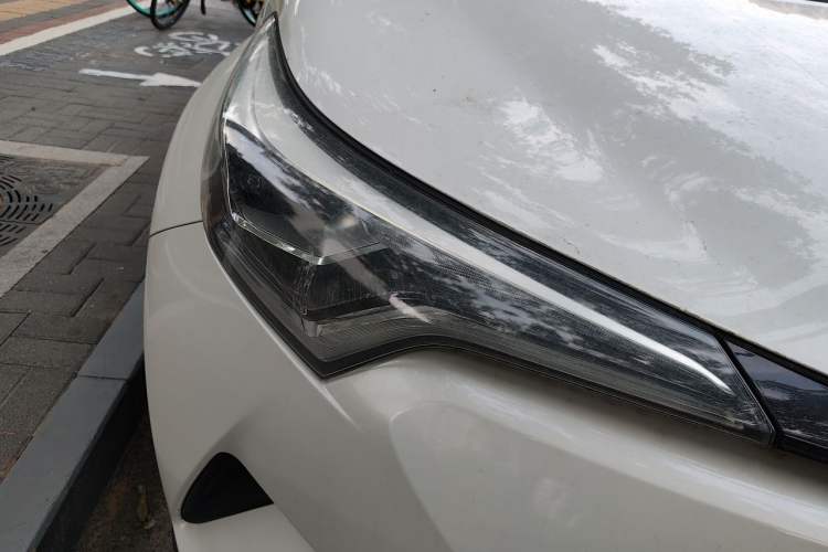 Used Toyota IZOA 2020 2.0L Yichi Version Right Front Headlight