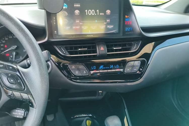 Used Toyota IZOA 2020 2.0L Yi Xiang CARE Audio And AC Panel