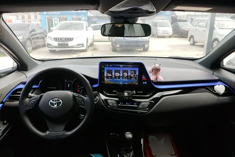 Used Toyota IZOA 2020 2.0L Enjoy Edition Center Console