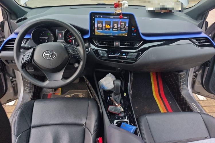 Used Toyota IZOA 2020 2.0L Enjoy Edition Center Console