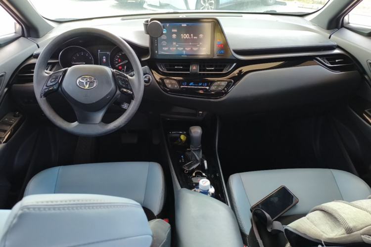 Used Toyota IZOA 2020 2.0L Yi Xiang CARE Center Console
