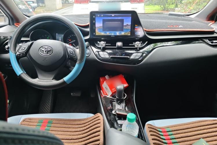 Used Toyota IZOA 2020 2.0L Yi Xiang CARE Center Console