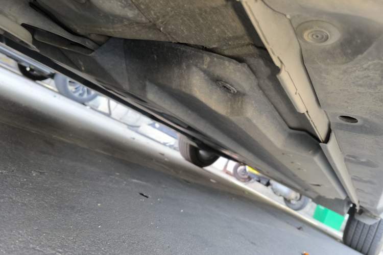 Used Toyota IZOA 2020 2.0L Yi Xiang CARE Chassis Front Left