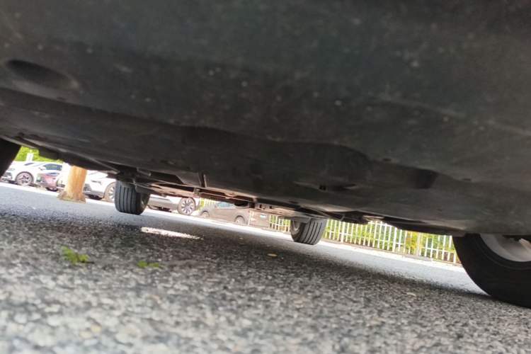 Used Toyota IZOA 2020 2.0L Yi Xiang CARE Chassis Front