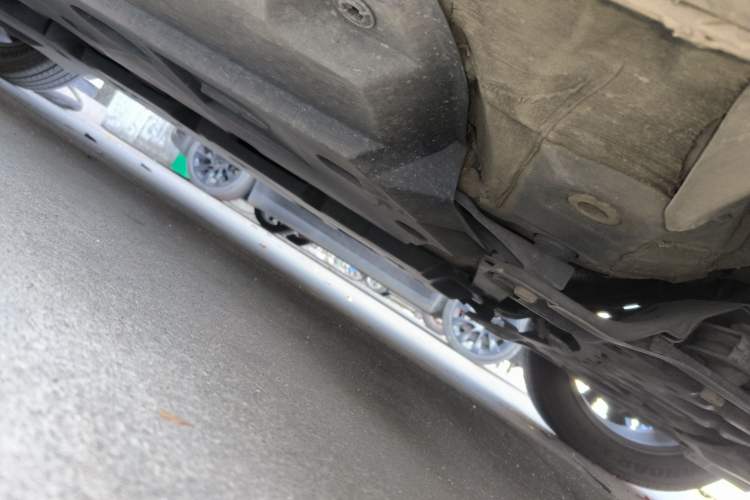 Used Toyota IZOA 2020 2.0L Yi Xiang CARE Chassis Front Right