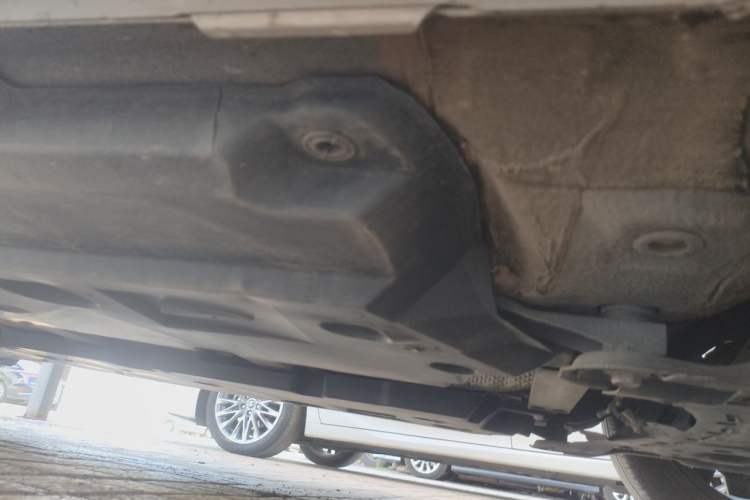 Used Toyota IZOA 2020 2.0L Enjoy Edition Chassis Front Right